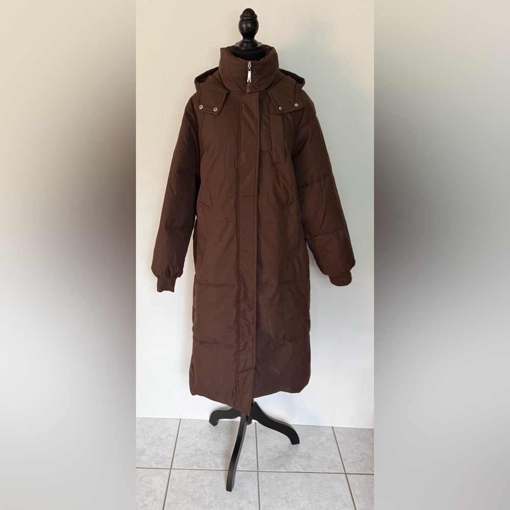 Long Winter Parka / Puffer Coat Coffee Colour Women's Size XL New with Tag